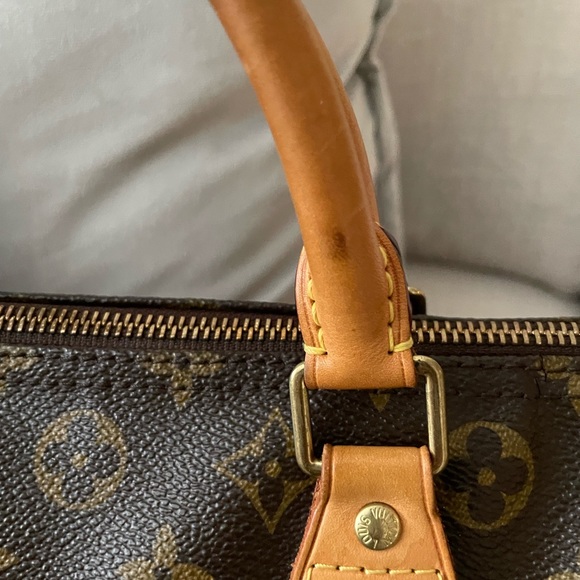 Louis Vuitton Monogram Speedy 30 - Picture 5 of 14